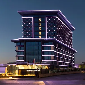 מלון Golden Tulip Bayrampasa, איסטמבול